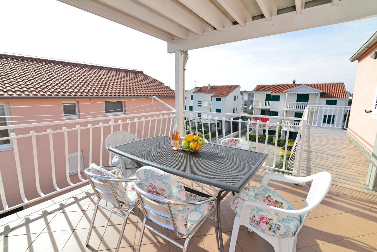 Apartments Martina Vodice Exterior photo